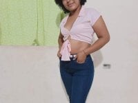 cataleya_brunette_'s Offline Chat Room