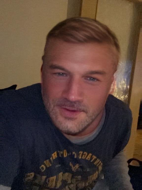 Chat +18 off-line de xxTommyxx30