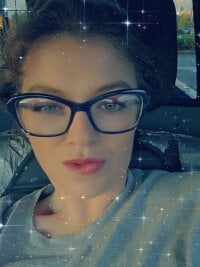 Hippiesoul020's Offline Chat Room