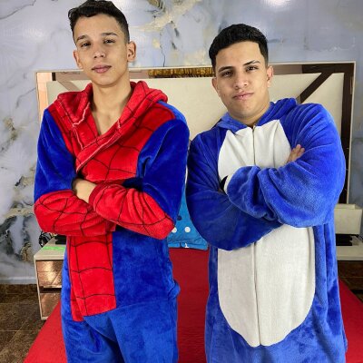 kevin_and_axel from stripchat