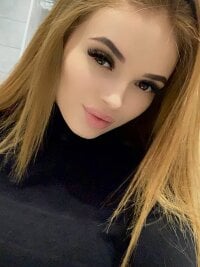Brittany__Joy's Offline Chat Room
