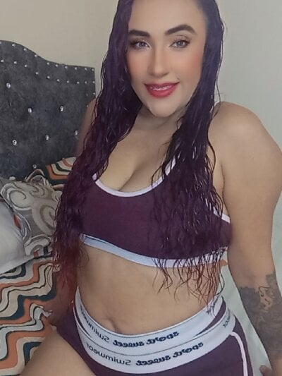 ConcededBengal Female Strapon Free Cam Striptease