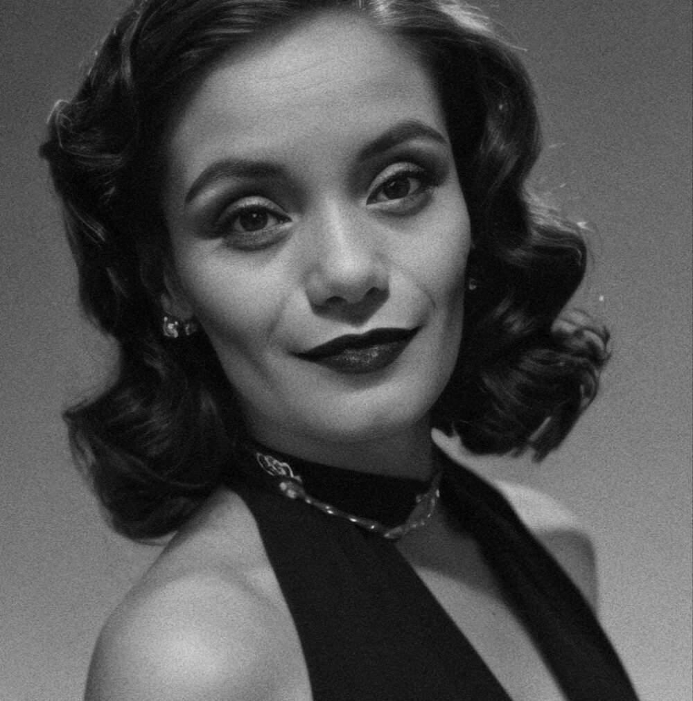 Live sex webcam photo for Julieta_Wall_ #290013322