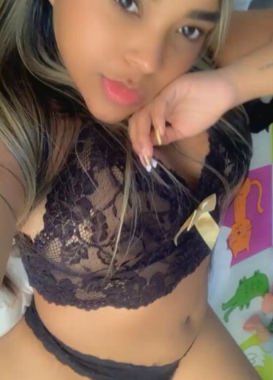 pornos.live valery_thompsson livesex profile in my-new-chaturbate-profile-cati-catarina cams