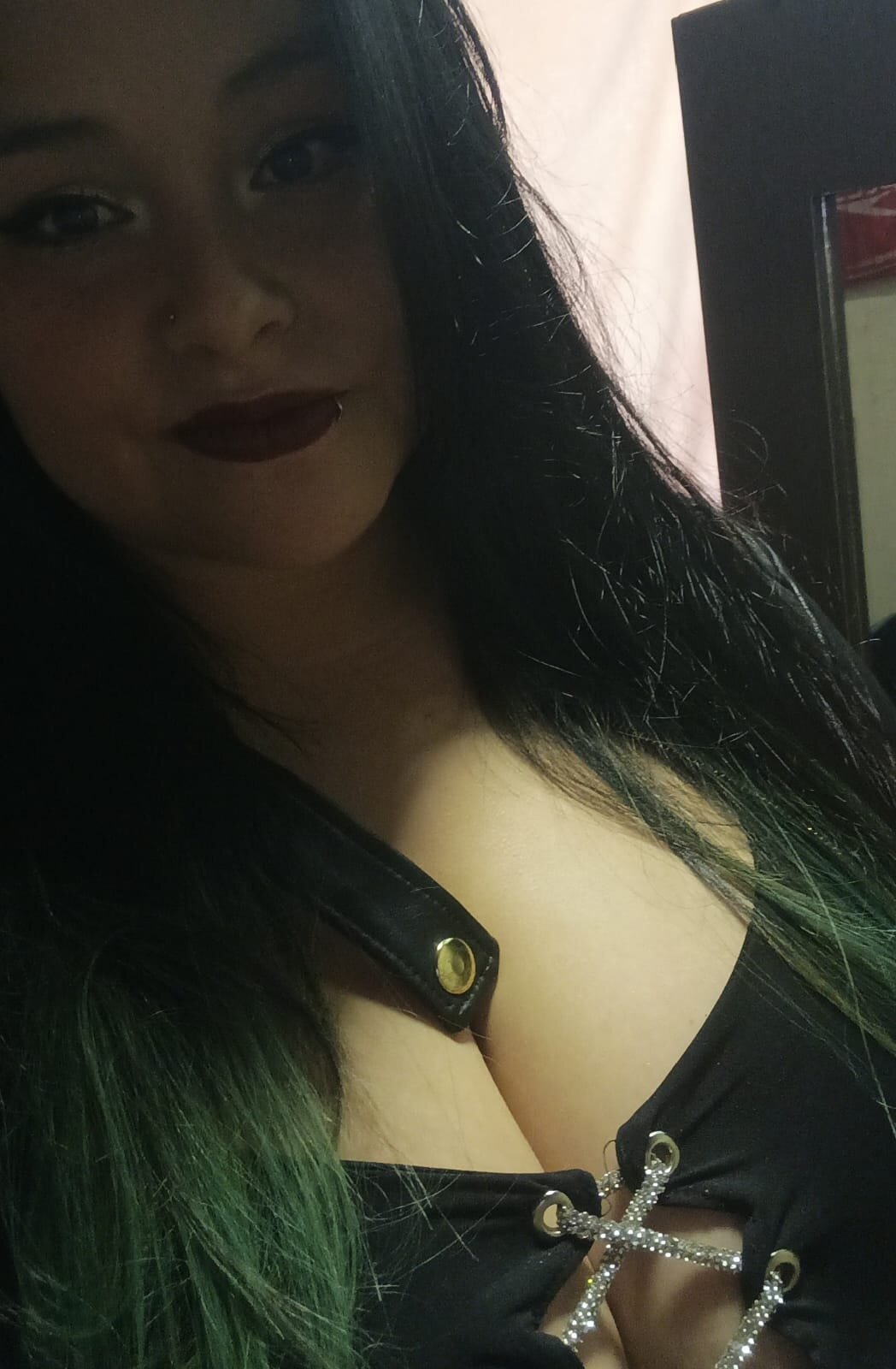 Pamela1_v