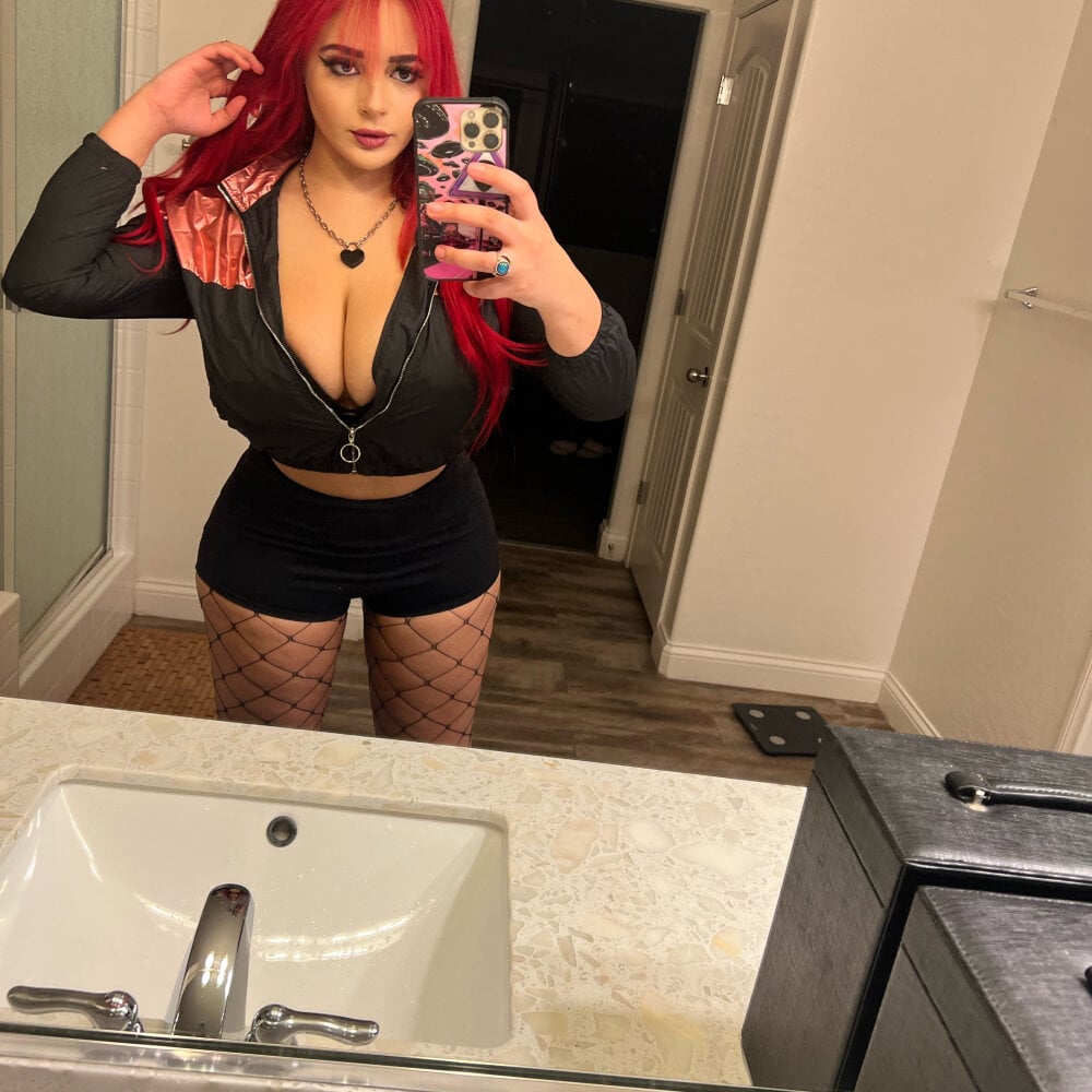 BrieNightXoXo profile