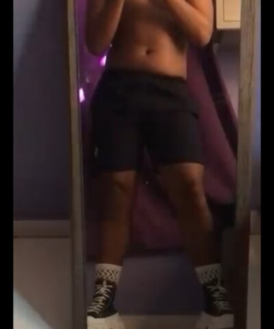 rezin928 Live Cam on StripChat and RICams