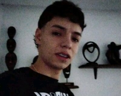 kennyt777 from stripchat