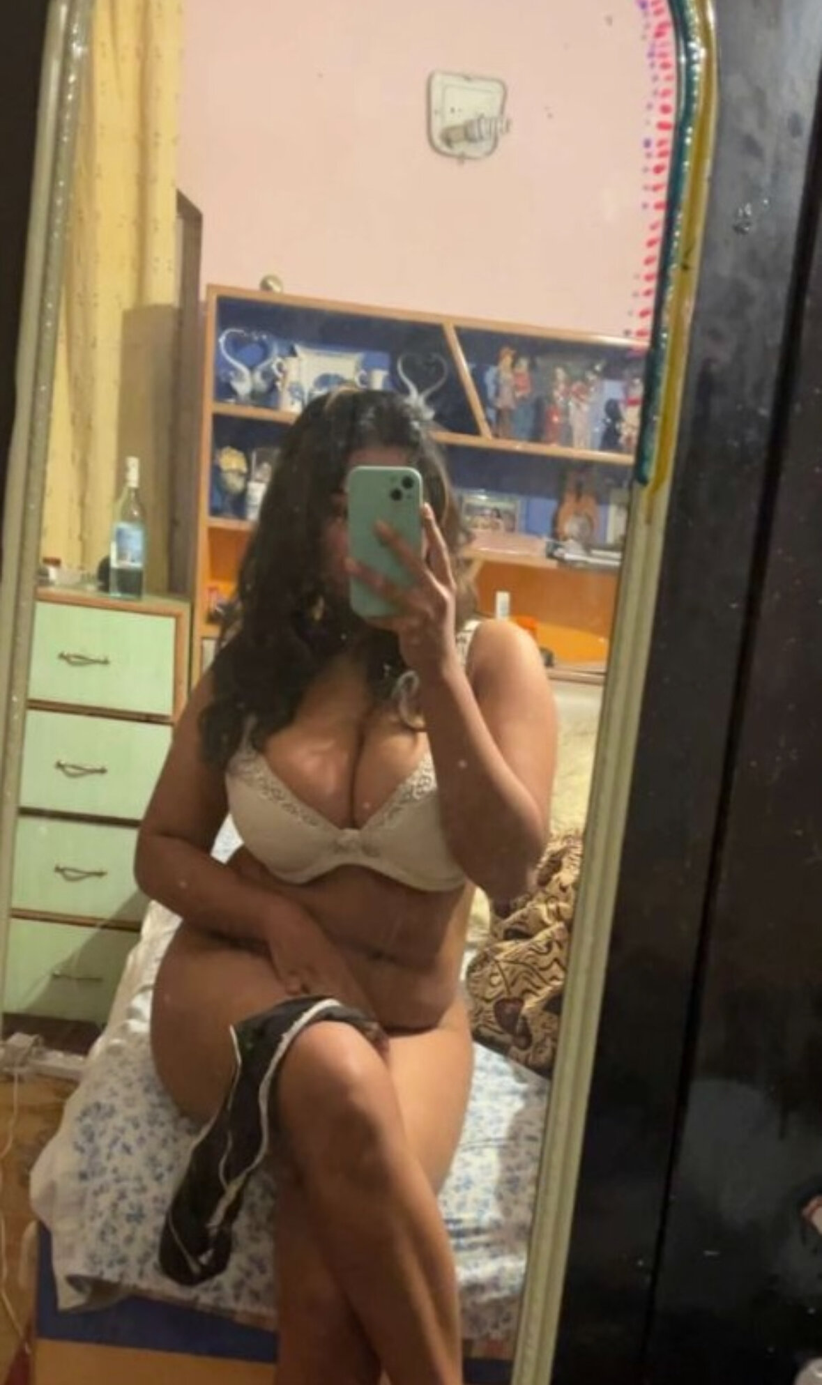 Shanayax01