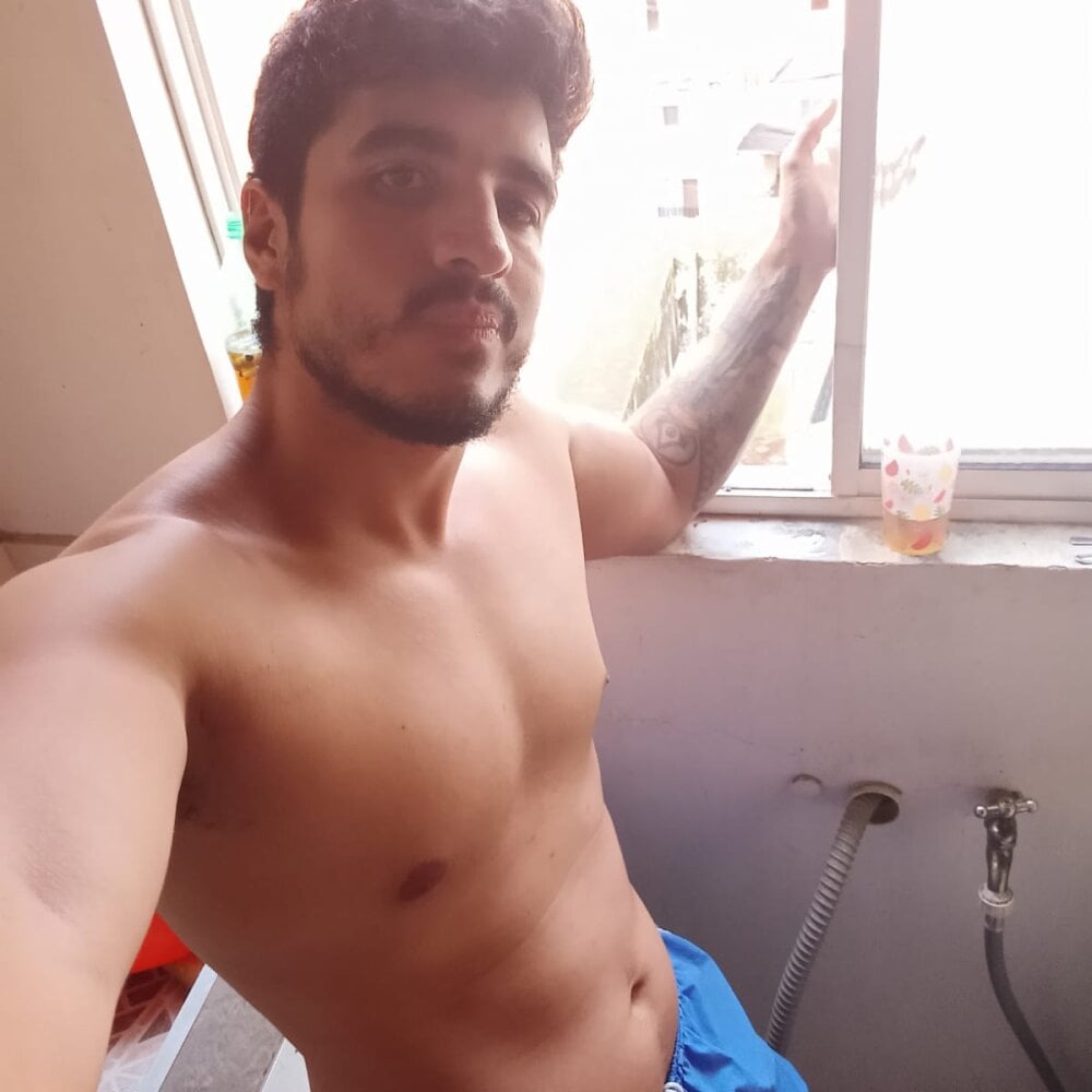 mike_and_miaxx from stripchat