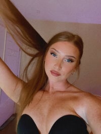 Goddess_Kelli's Offline Chat Room