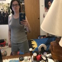 sarinagarza's Offline Chat Room