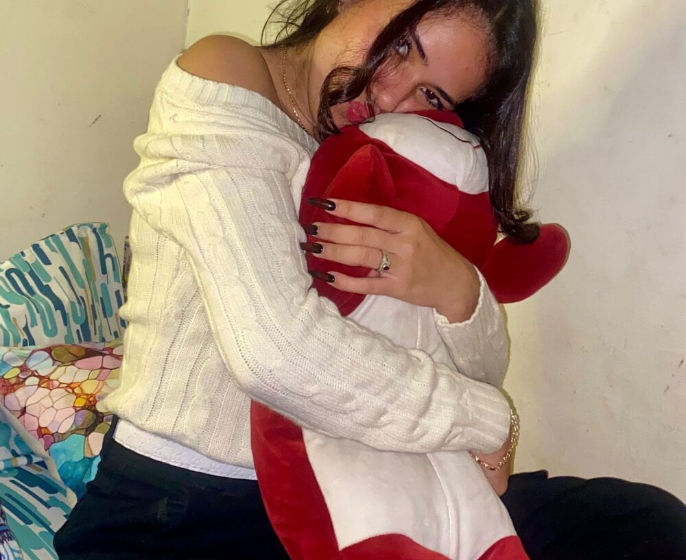 Live sex webcam photo for cloe_yeraldy_ #290265177