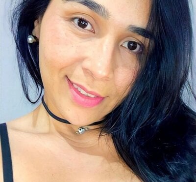 DIOSA-HOT - topless latin