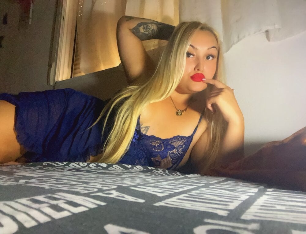 elivecams.com Rhea_calvert1 livesex profile in the-best-country cams