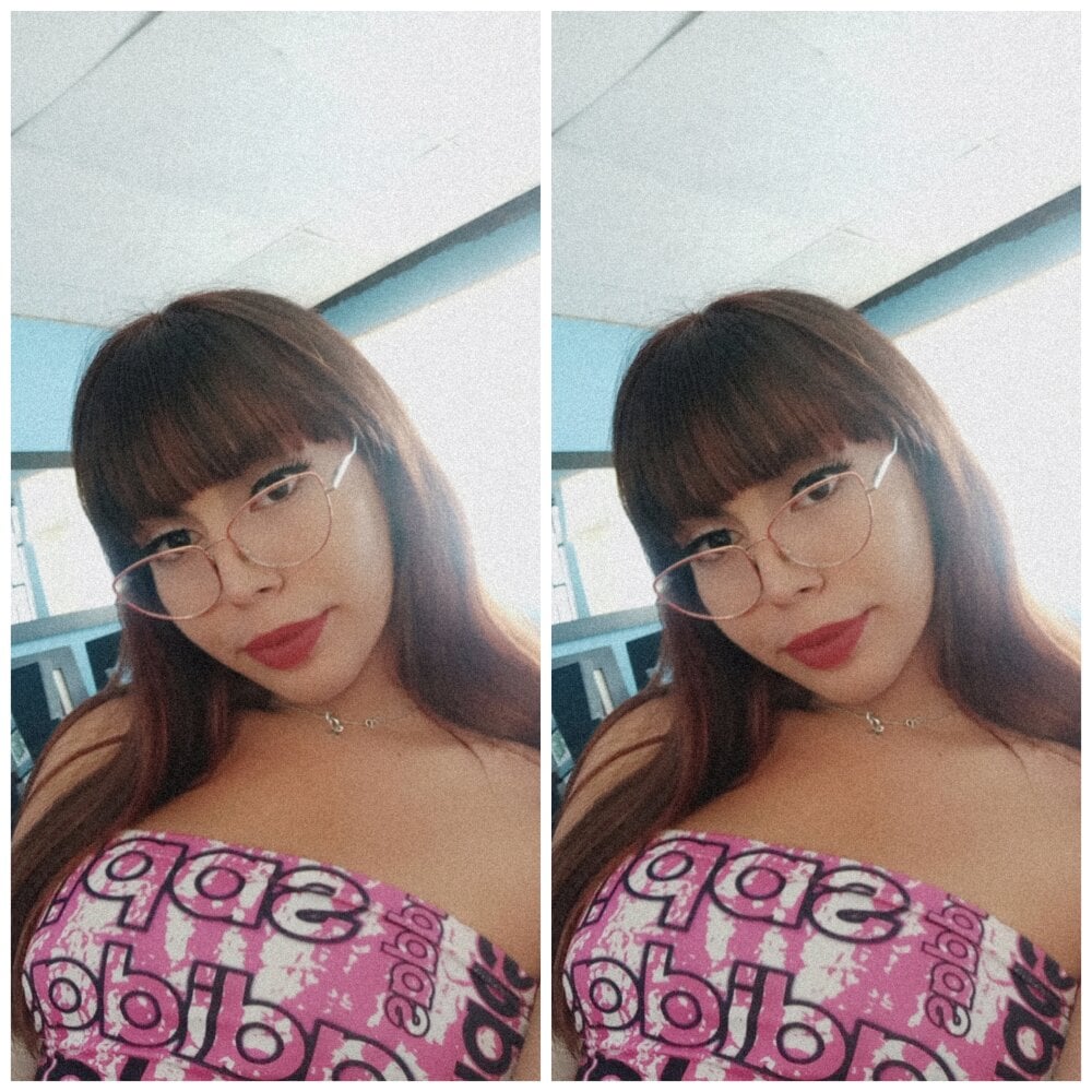 Live sex webcam photo for angela_adhara1 #290251808