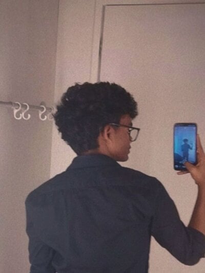 Rahulisagoodguy Male Indian Online Webcam Adult