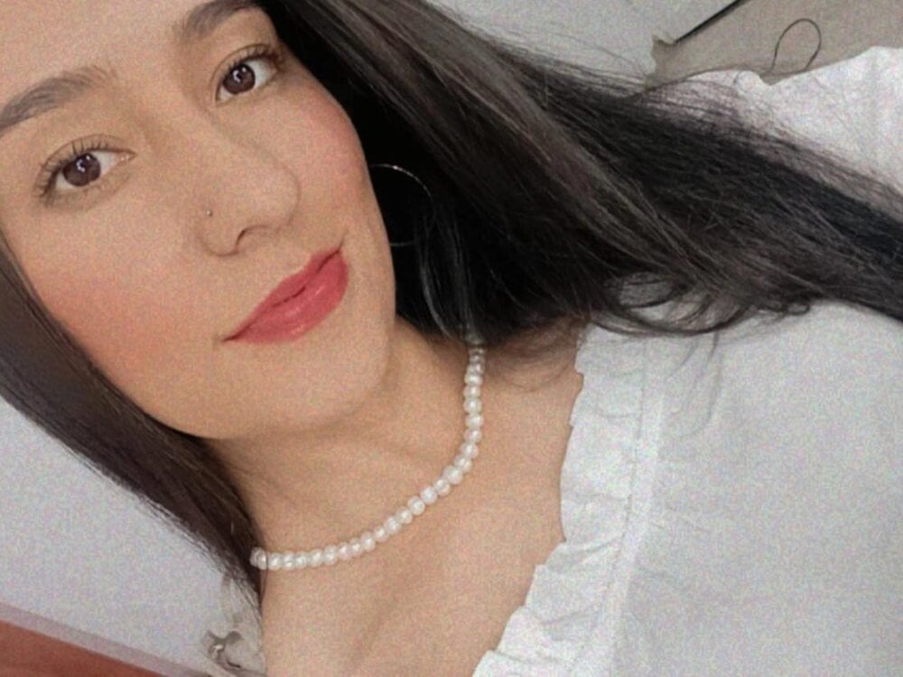 sexlivecamsites.com candyblazz livesex profile in in-ur-hearth-3 cams