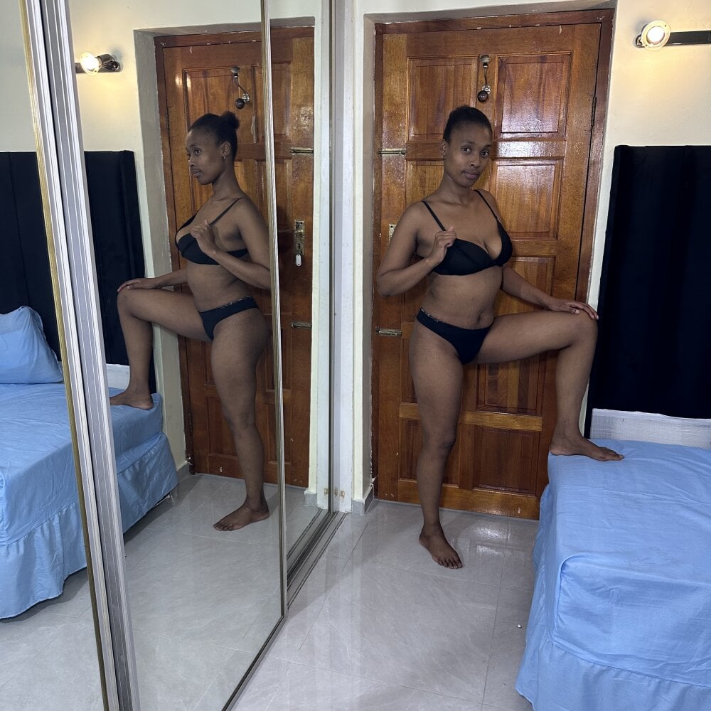 groupsexlivecams.com kayqueen7 livesex profile in sweden cams