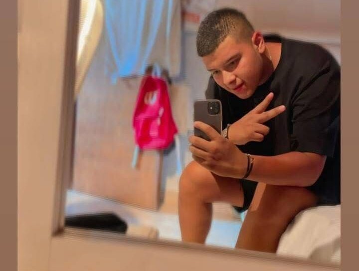 Vale_Jua17's Offline XXX Chat