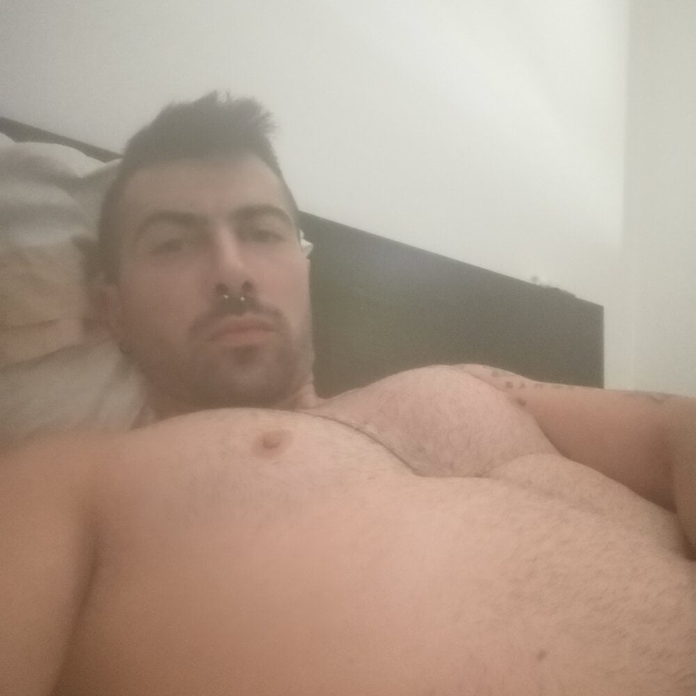 Live sex webcam photo for Cr211 #290600115