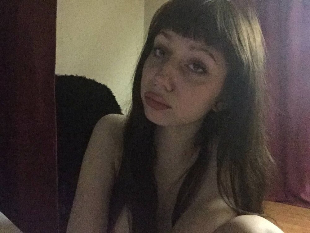 Gloriya_Butterfly's chat room