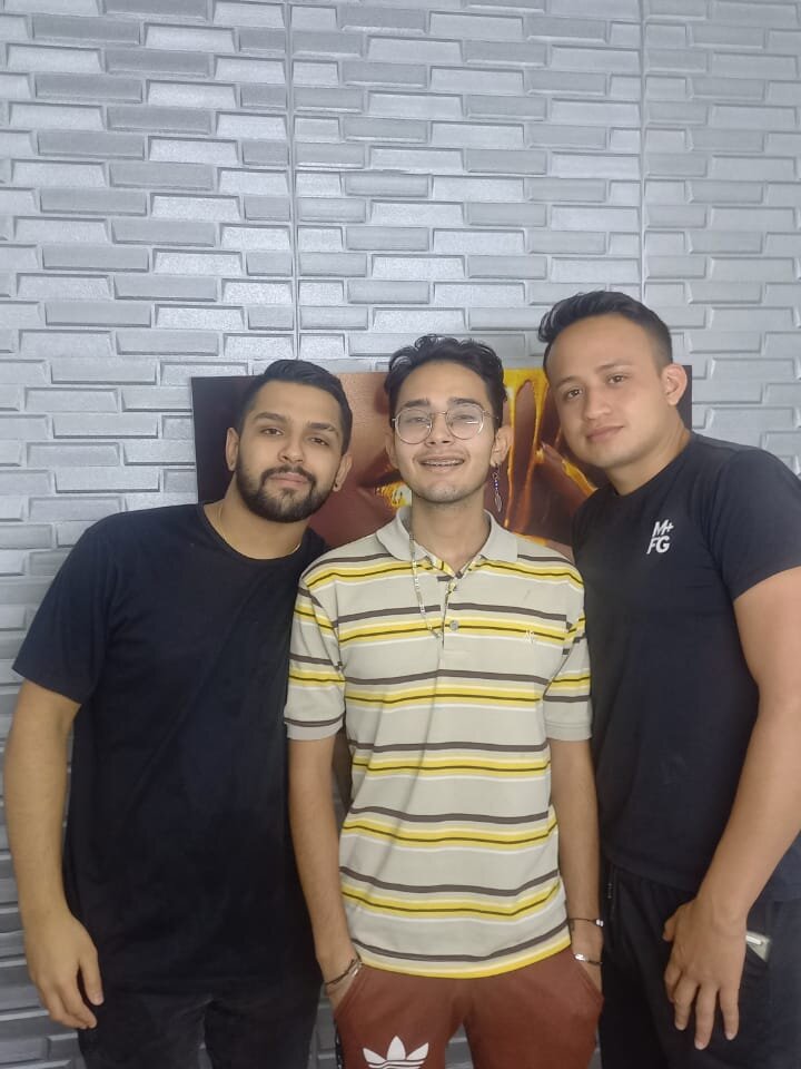 perfectthreesome_