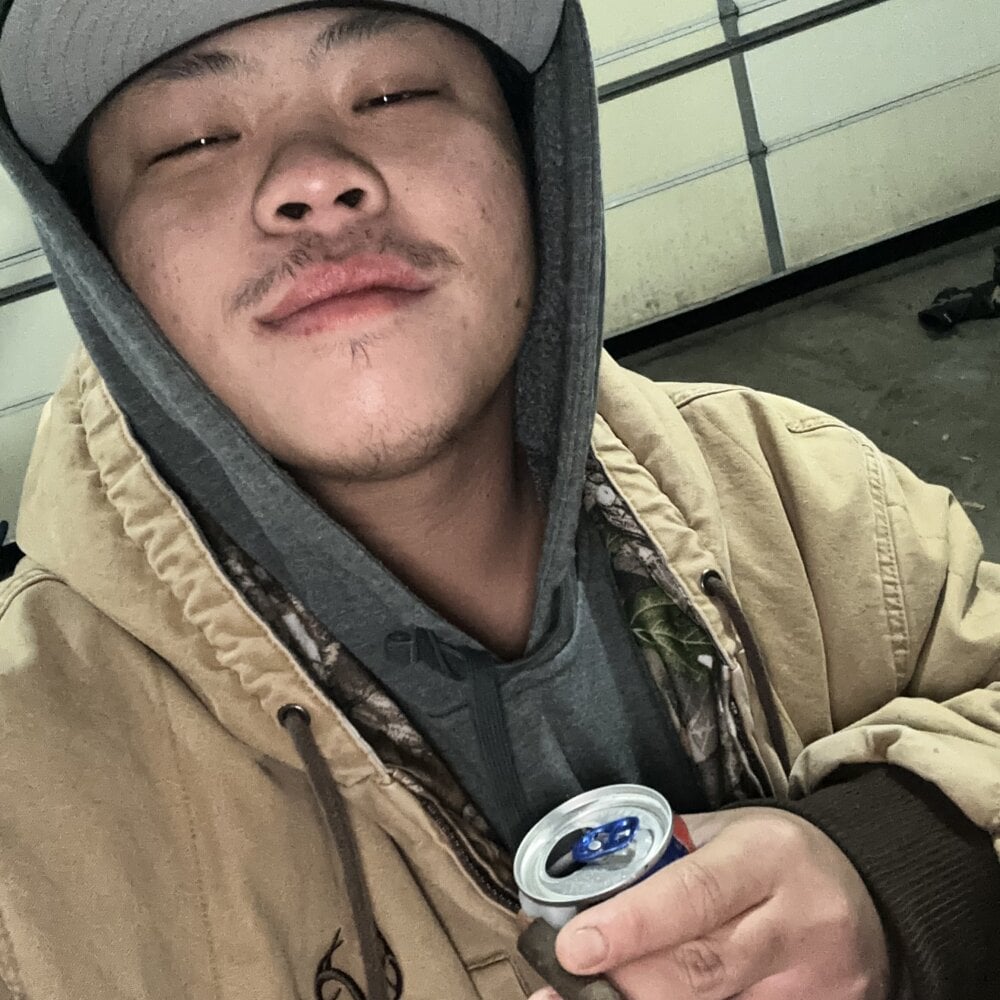 smalldickfetishllyy from stripchat