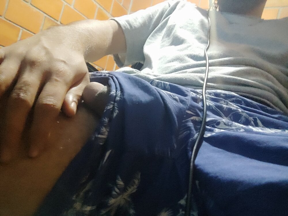 Juanhotse's Offline XXX Chat