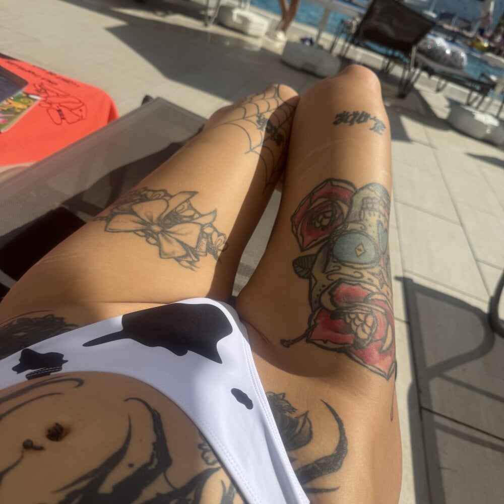 iluvcams.com babydollfacexo livesex profile in caucasian cams