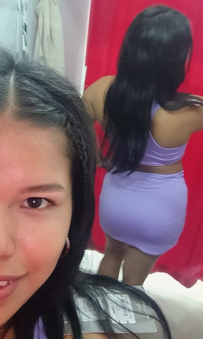 Kittyy_babee Female Girls Cam Nude