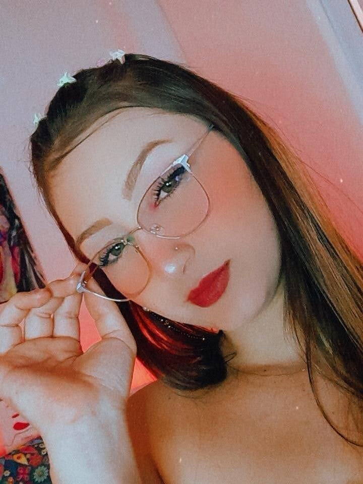 emily_jay_hot from stripchat