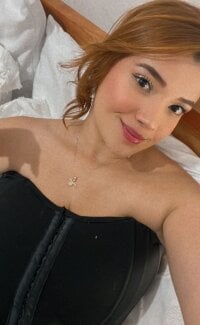 serena_foxx_ élő XXX-chatje