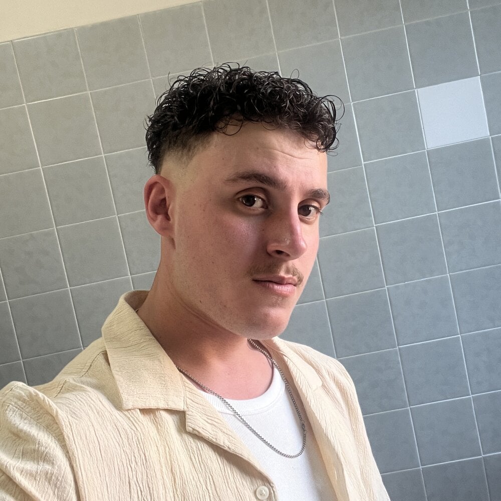 jaxaroney1 profile
