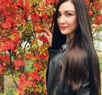 Evelina_Loves' Offline Chat Room