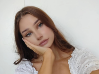 Модель EmilyDarling