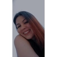 Nattasha_Hott's Offline Chat Room
