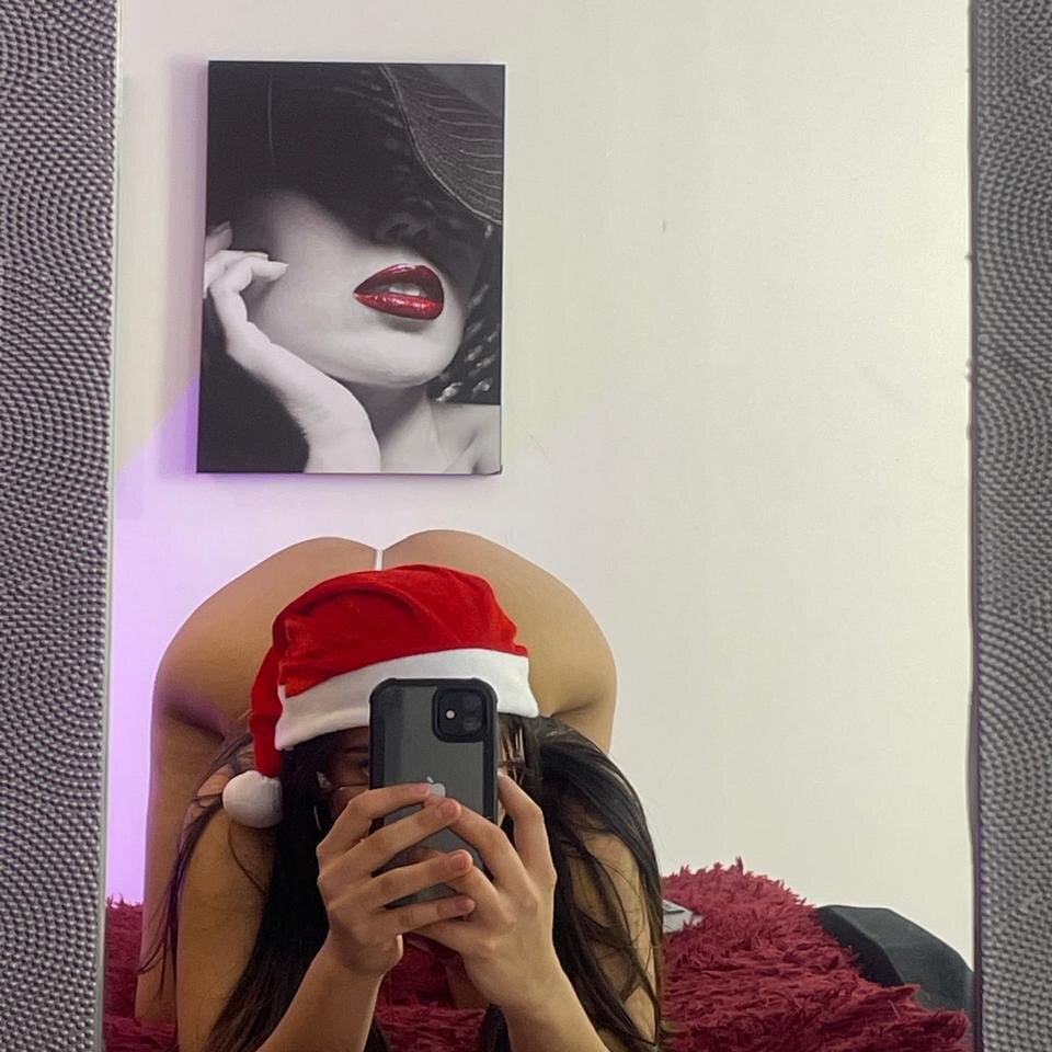 myliveeroticcams.com luna_millers livesex profile in e cams