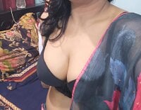 pinki_nude's webcam live show