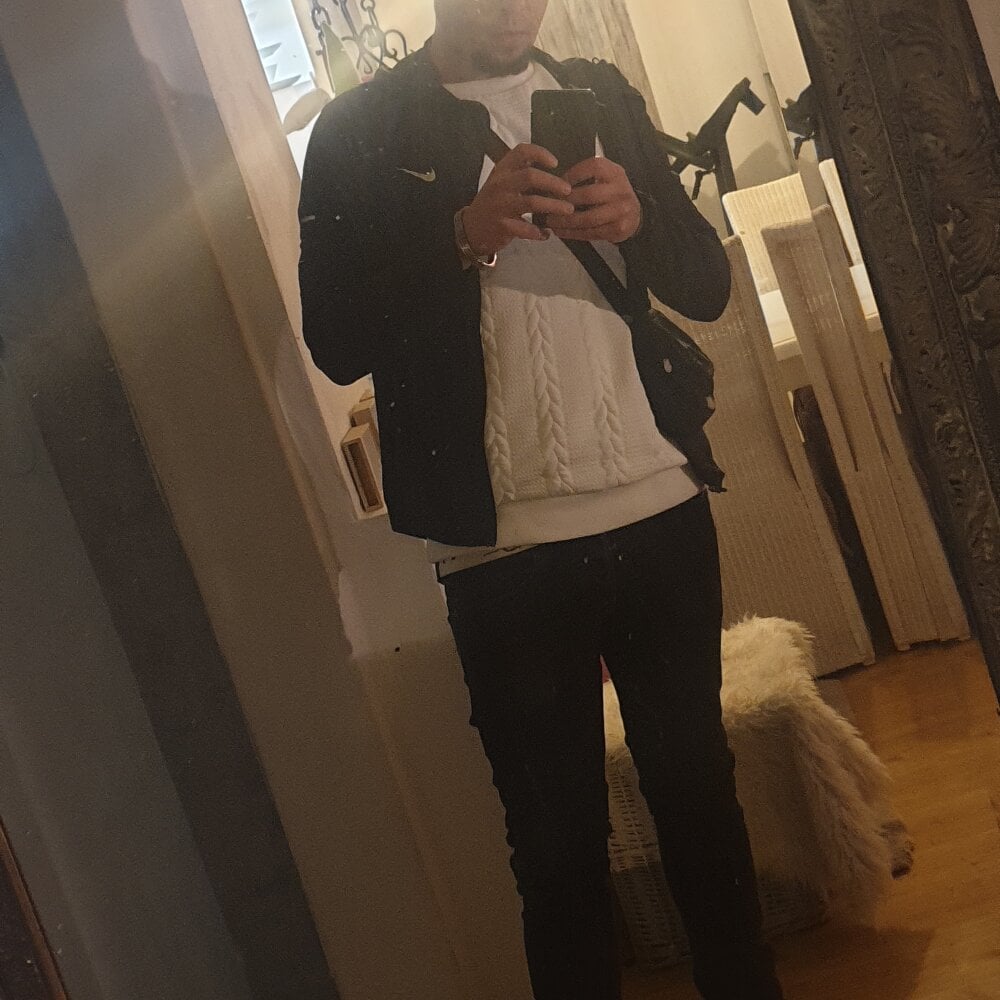 shyguyfuckit from stripchat