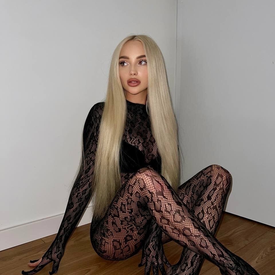 groupsexlivecams.com blonde_di livesex profile in sweden cams