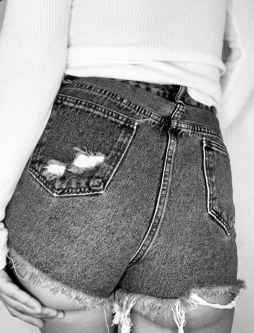 cheapadultsexcams.com aby_bloom_22 livesex profile in straight-from-the-stars cams