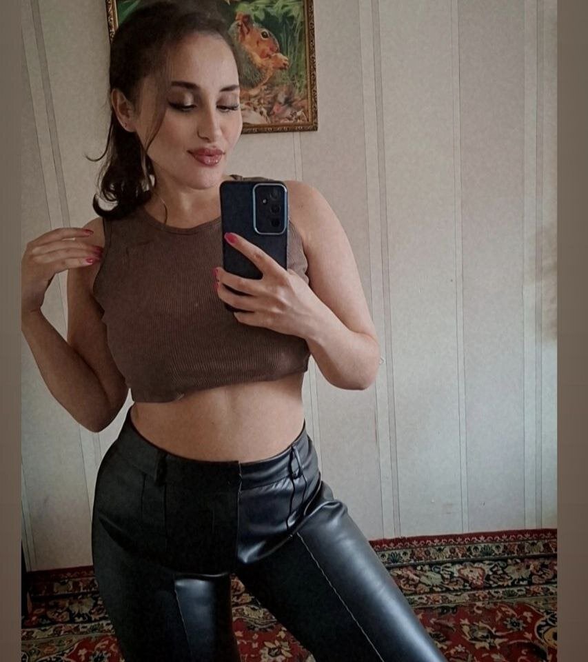 watchgirlcam.com arina_simple livesex profile in deutsch cams