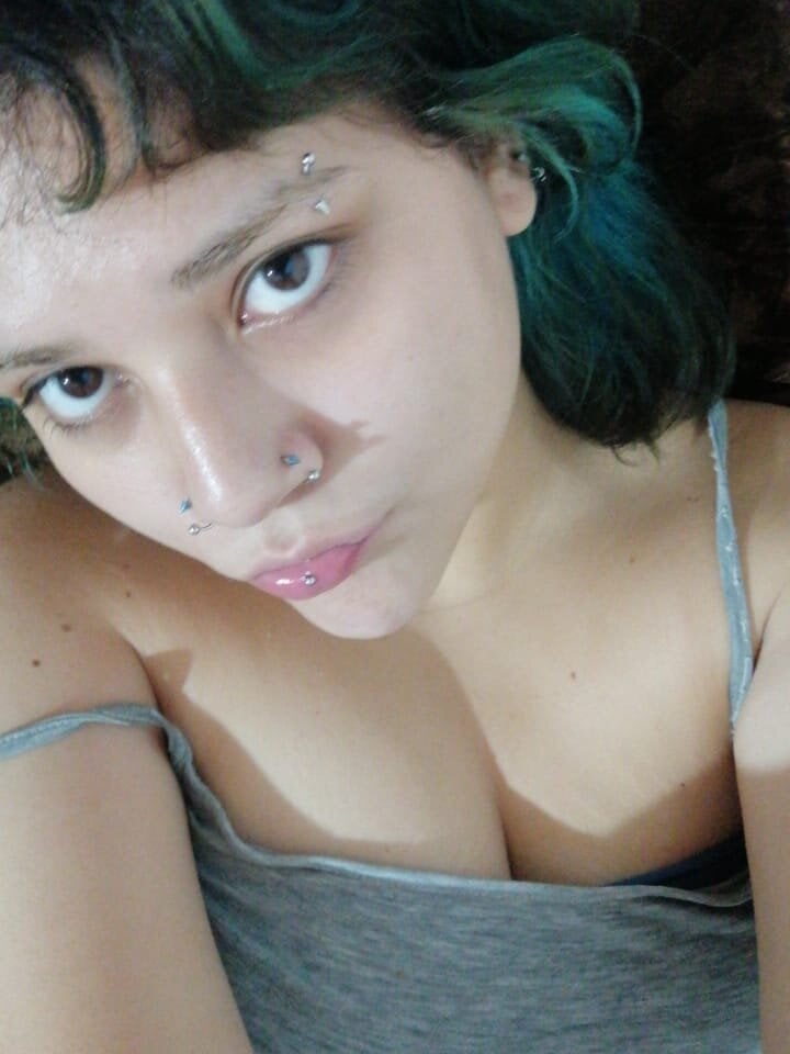 stripchat nixx_star webcam profile pic via sleekcams.com