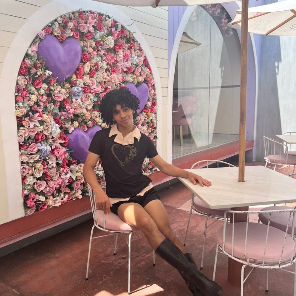 alaiasexygirl from stripchat