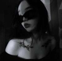 SadieLee's Offline Chat Room