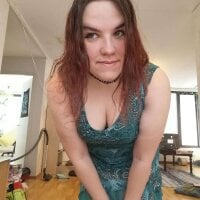 AmazingQueen's Offline Chat Room