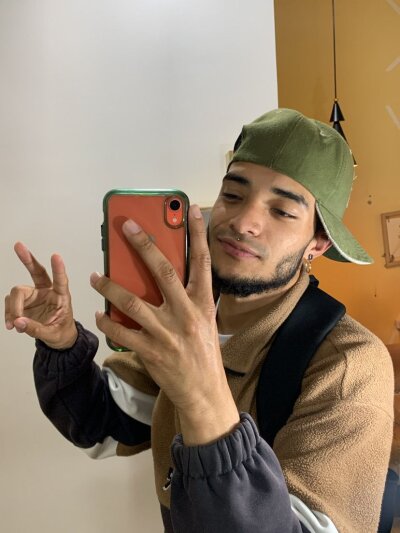 eros_chipre_ from stripchat