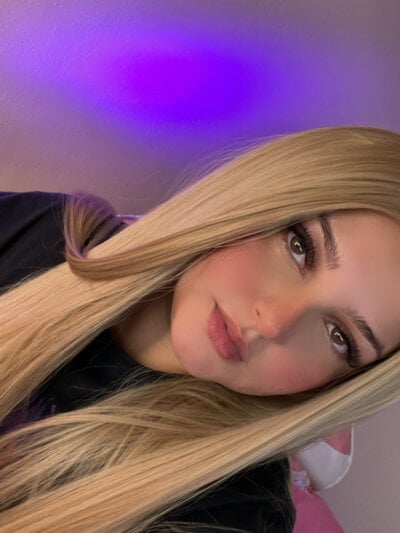 SweetPaige_ 🌍 free show