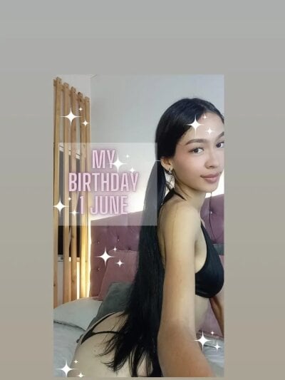 strip chatroom Sophia Sweet19